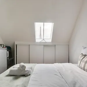 superbe-appartement-renove-sur-les-toits-de-avec.fr-paris.fr/